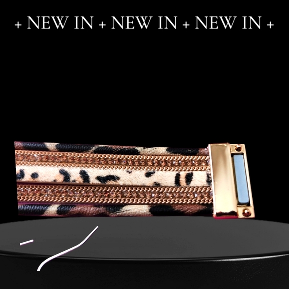 Leopard Print BUNDLE Bracelet W/Magnetic Closure & Leopard 🖤 Earrings 🐆 NWT - Picture 4 of 6